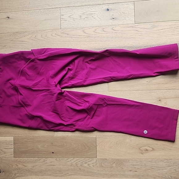 Lululemon Leggings - 20" - Picture 6 of 9